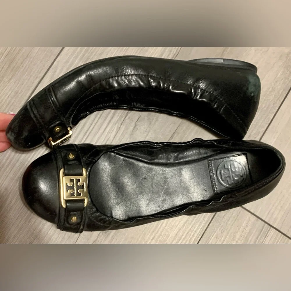 Tory Burch Black Ballet Flats Size 8.5